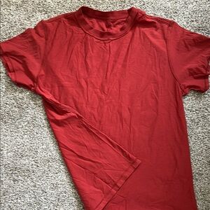 Lululemon T-Shirt